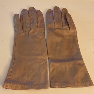 Aris Fine tan leather gloves READ